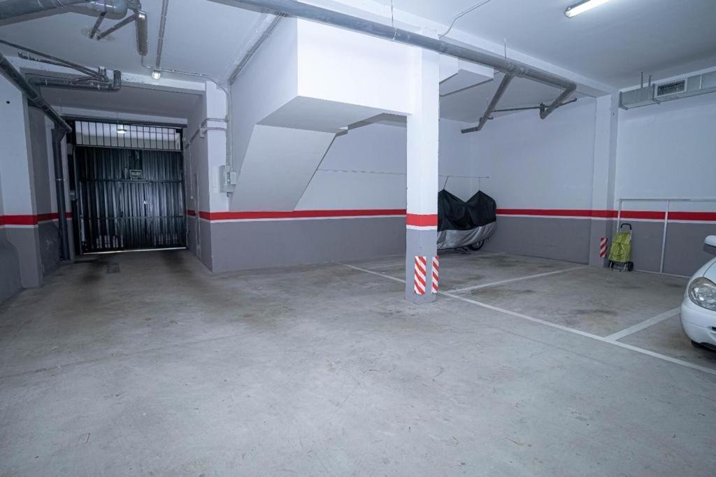 Apartamento Palacio Valdes, Centro Aviles, Con Parking Buitenkant foto